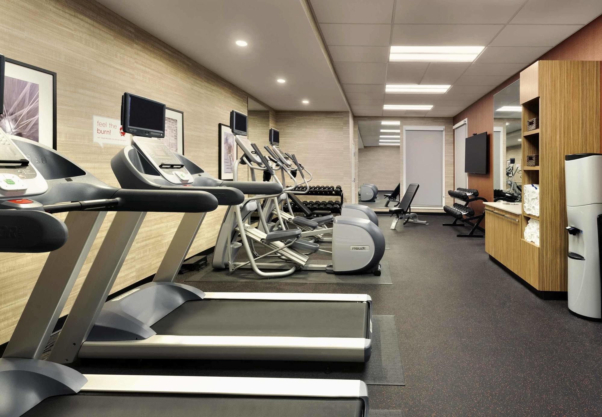Towneplace Suites By Marriott Pittsburgh Airport/Robinson Township Ngoại thất bức ảnh